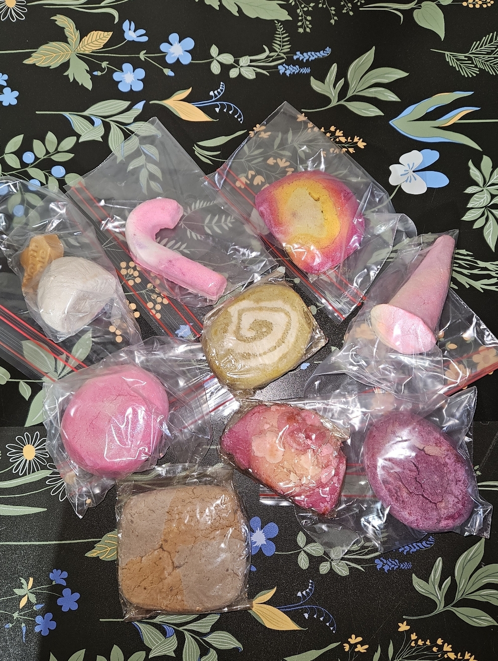 Lush Assortment 9 Bubble Bars